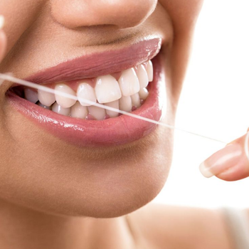 Oral-B Pro-Expert Advanced woskowana nić dentystyczna neutralna 50 m