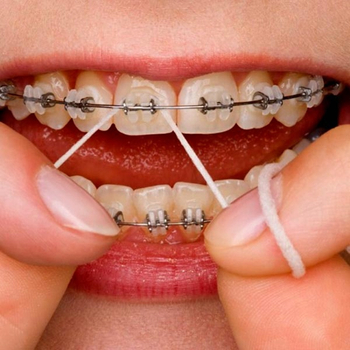 Oral-B Satin Floss Mint nić dentystyczna do zębów 25 m