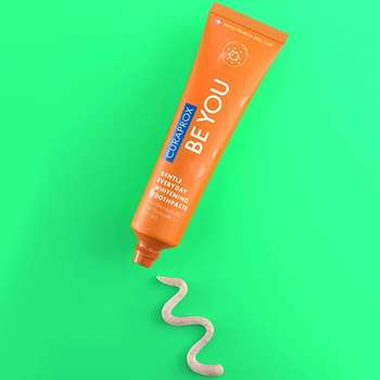 Curaprox Be You pasta do zębów wybielająca smak brzoskwini i moreli 60 ml