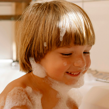 Płyn do kąpieli Bebe Gentle Care Bubble Bath and Shower 500 ml